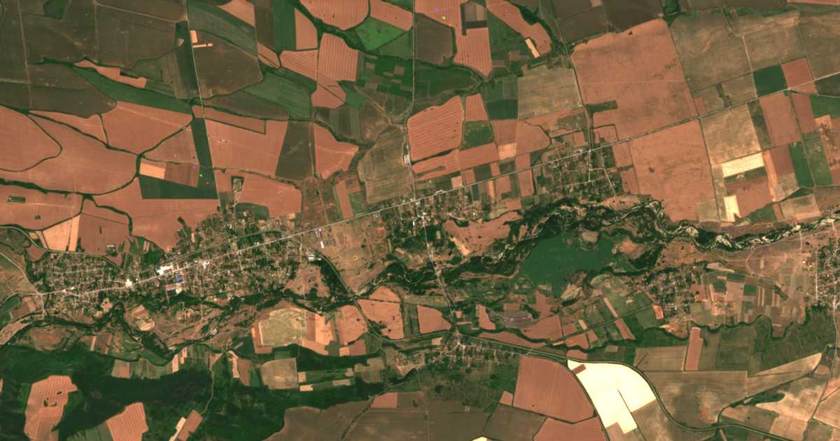 Hartă satelitară: Topoloveț (Rujinți)
