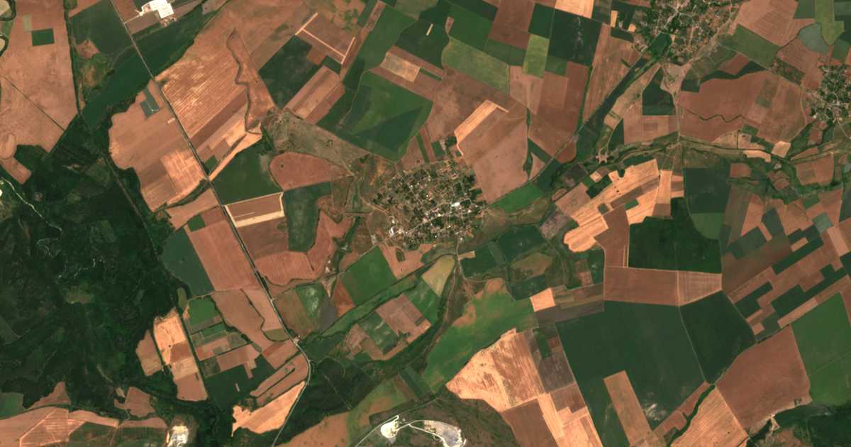 Hartă satelitară: Karavelovo