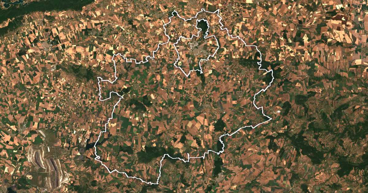 Imagine din satelit cu limita trasată: Tundja