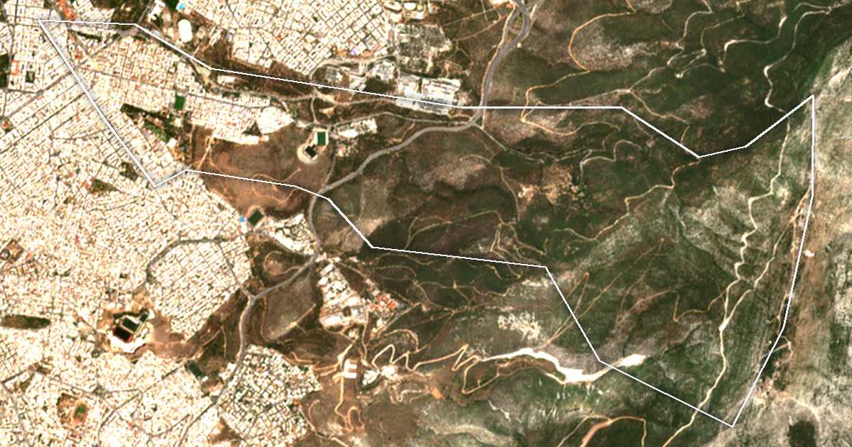 Imagine din satelit cu limita trasată: Kaisariani