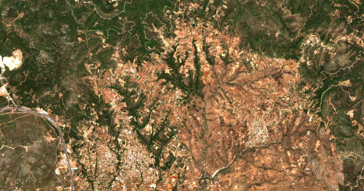 Hartă satelitară: Mikrochórion