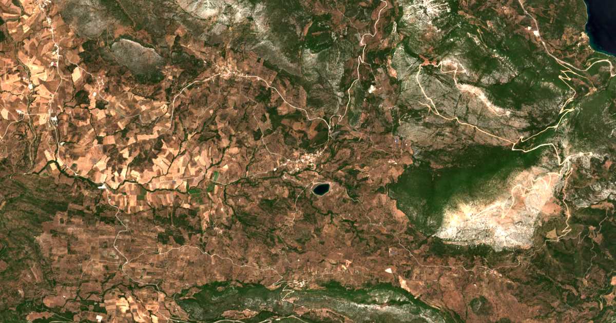 Hartă satelitară: Karatzás