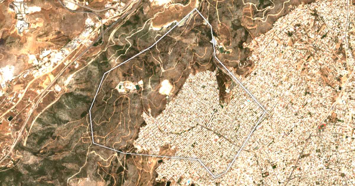 Imagine din satelit cu limita trasată: Petroupolis