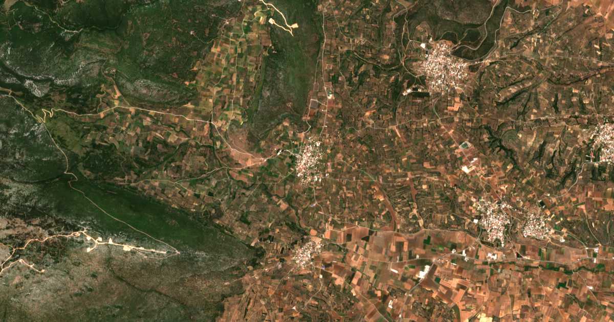 Hartă satelitară: Áskri