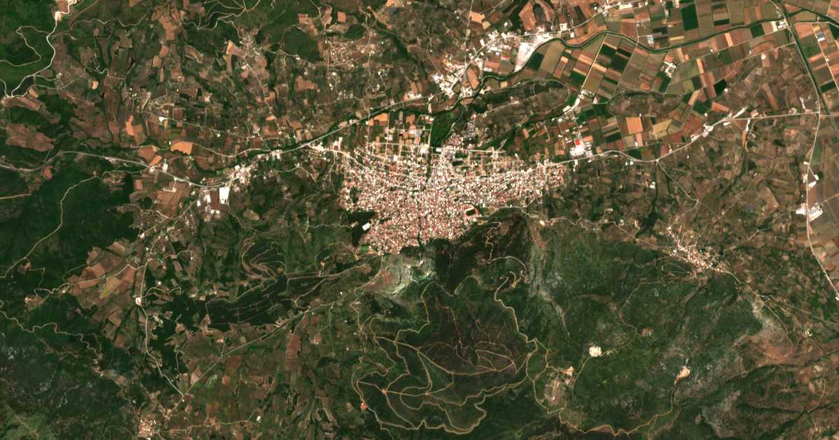 Hartă satelitară: Levadeia