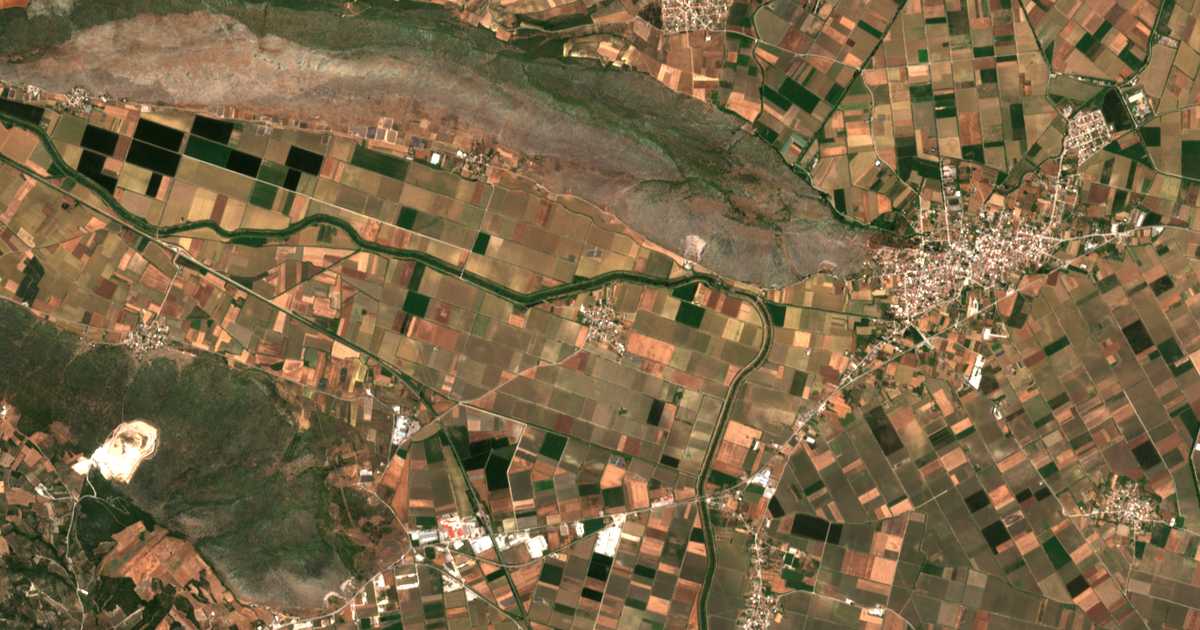 Hartă satelitară: Romaíikon