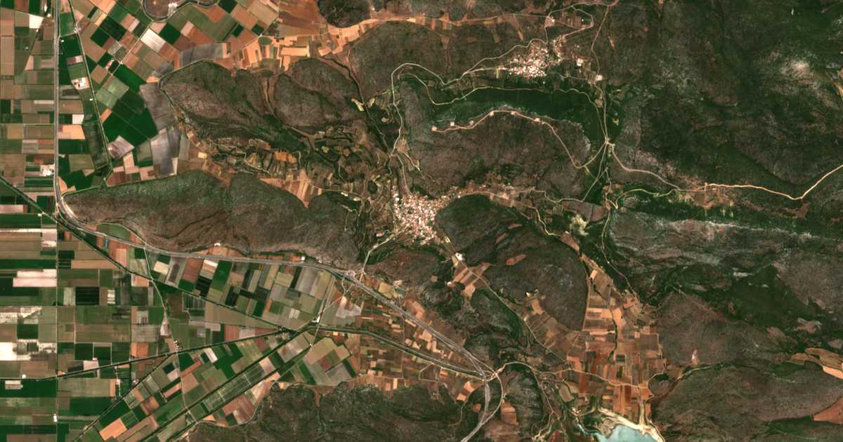 Hartă satelitară: Akraífnion