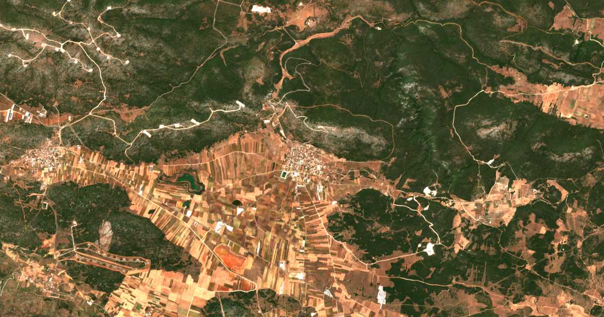 Hartă satelitară: Skourta