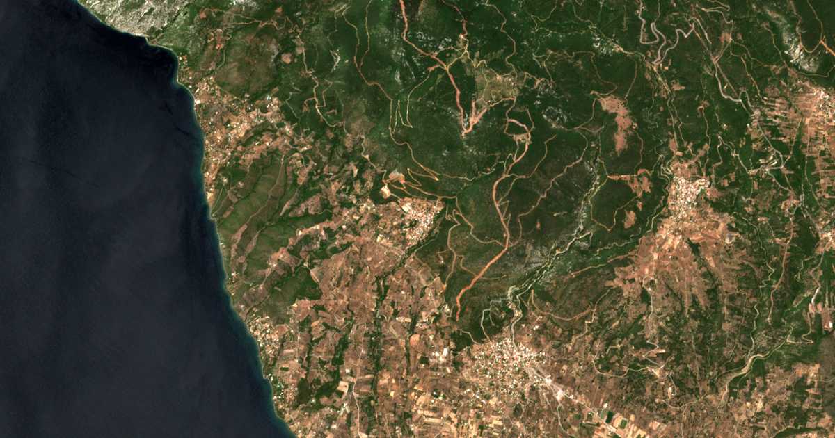Hartă satelitară: Nerotriviá
