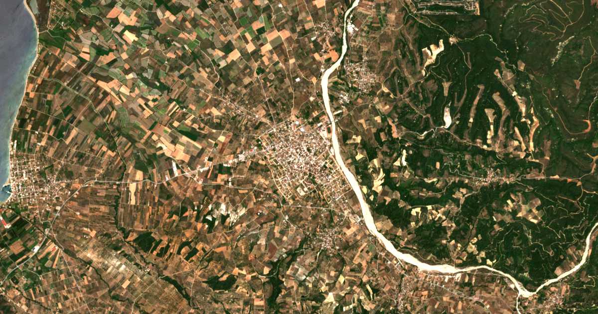 Hartă satelitară: Istiaía