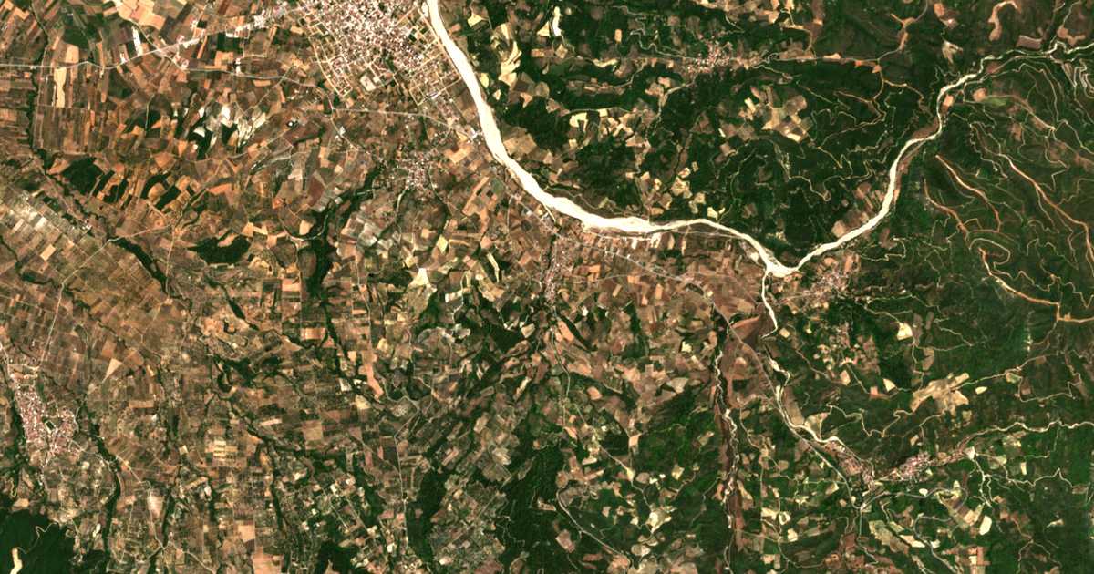 Hartă satelitară: Kamária