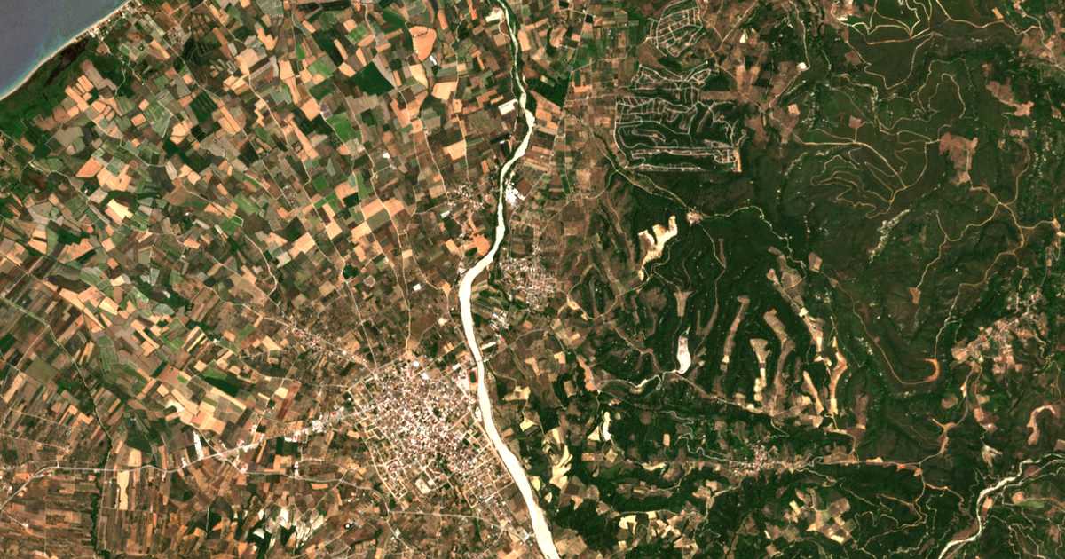 Hartă satelitară: Néa Sinasós