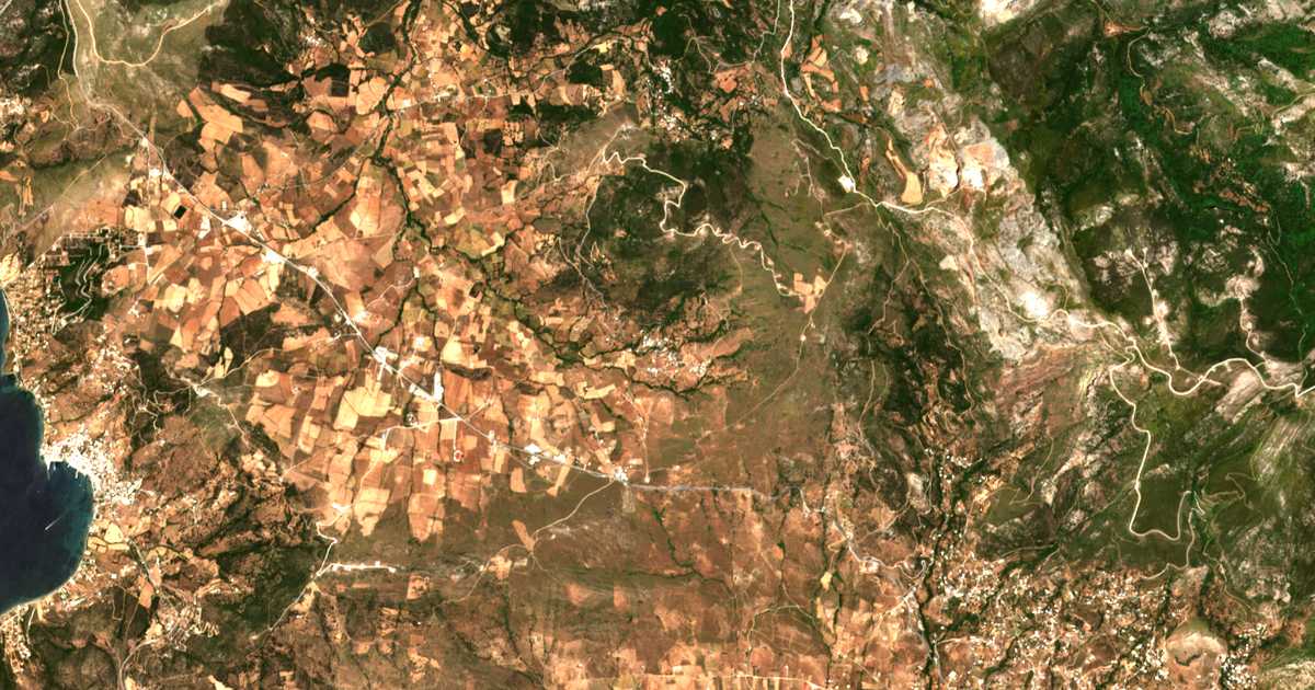 Hartă satelitară: Katsarónion
