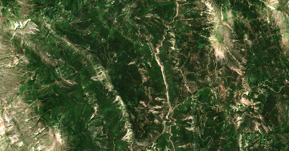 Hartă satelitară: Epinianá