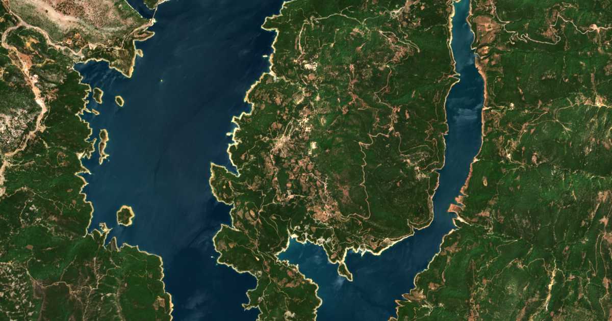 Hartă satelitară: Tripótamon
