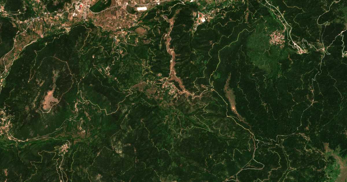 Hartă satelitară: Myríki