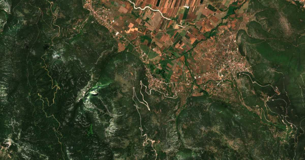 Hartă satelitară: Lilaía