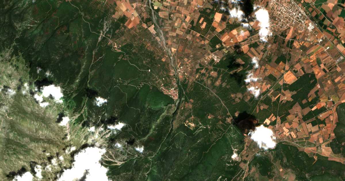 Hartă satelitară: Tithoréa