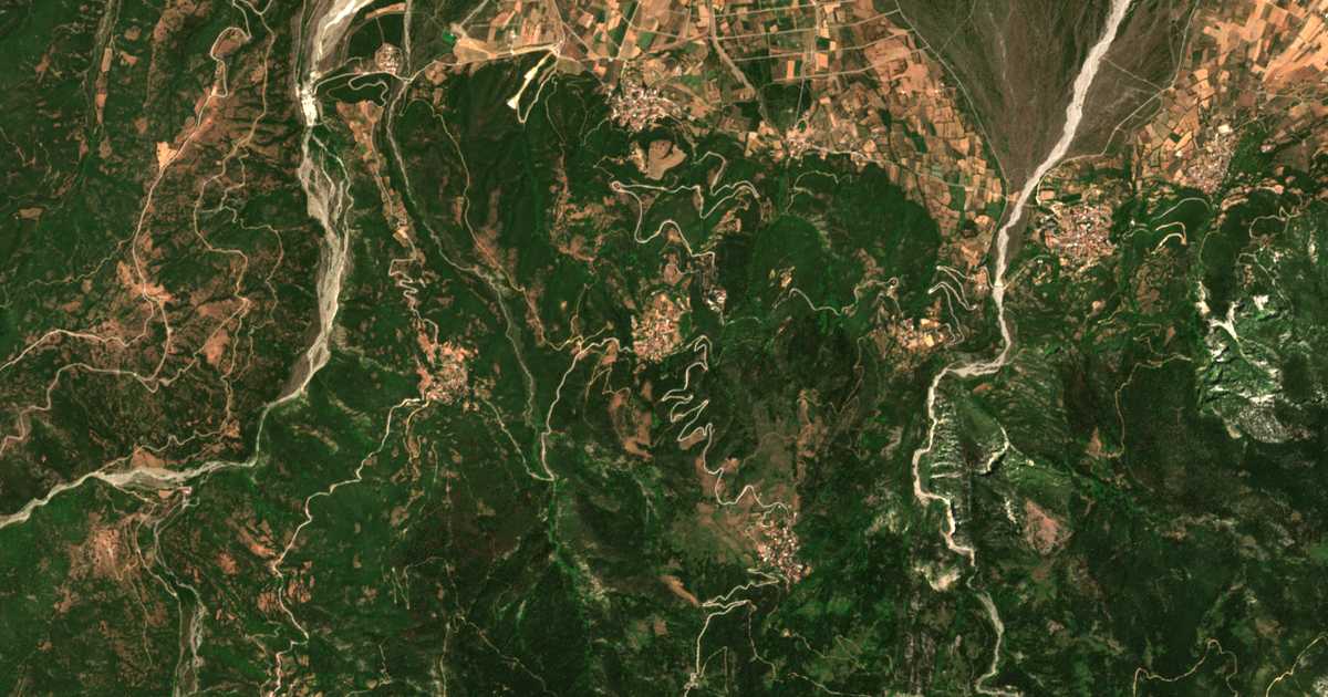 Hartă satelitară: Lychnón