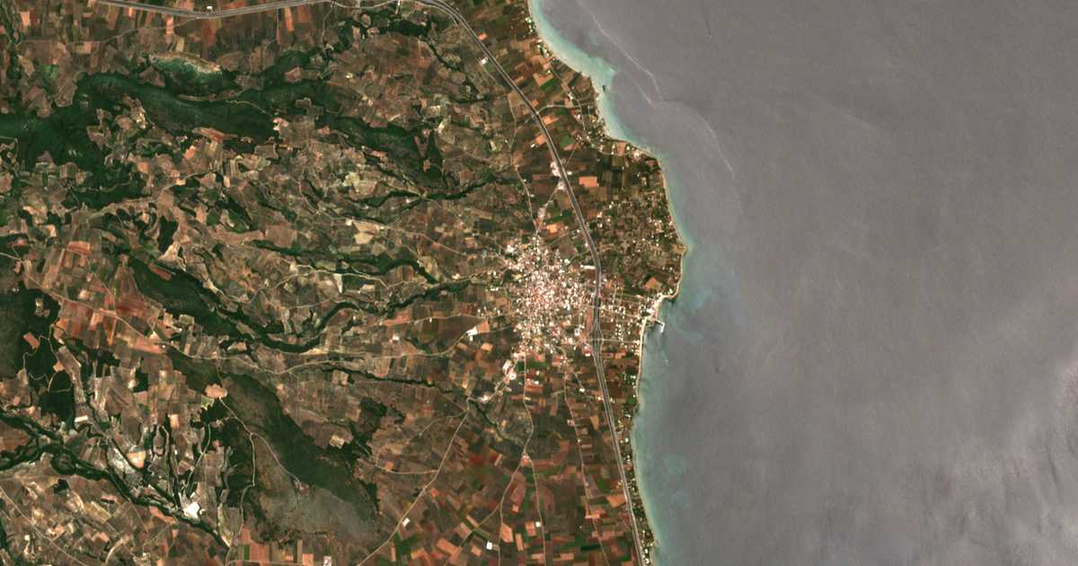 Hartă satelitară: Livanátai