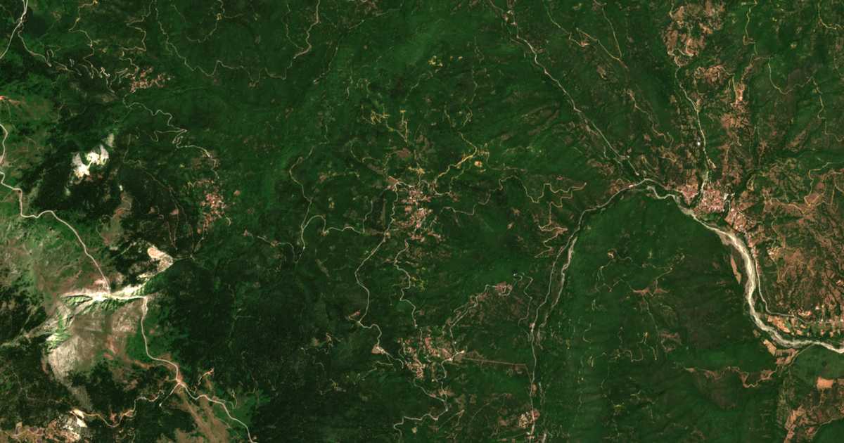 Hartă satelitară: Merkáda