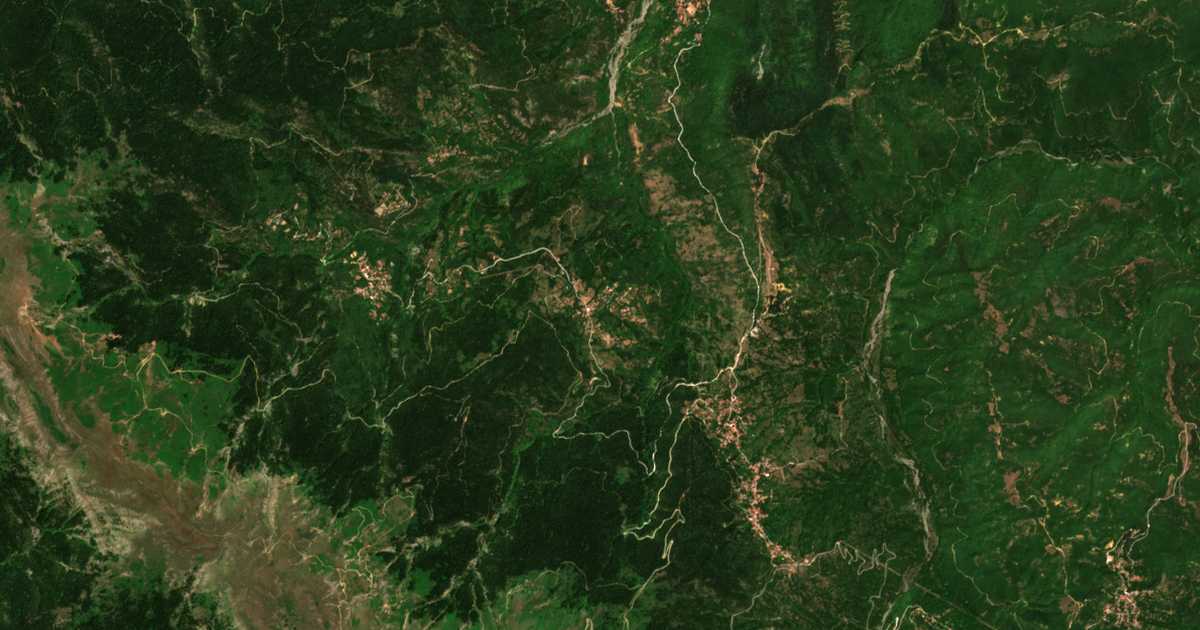 Hartă satelitară: Palaiochórion
