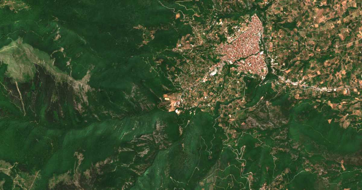 Hartă satelitară: Ágios Nikólaos