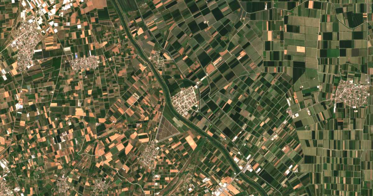 Hartă satelitară: Néa Nikomídeia