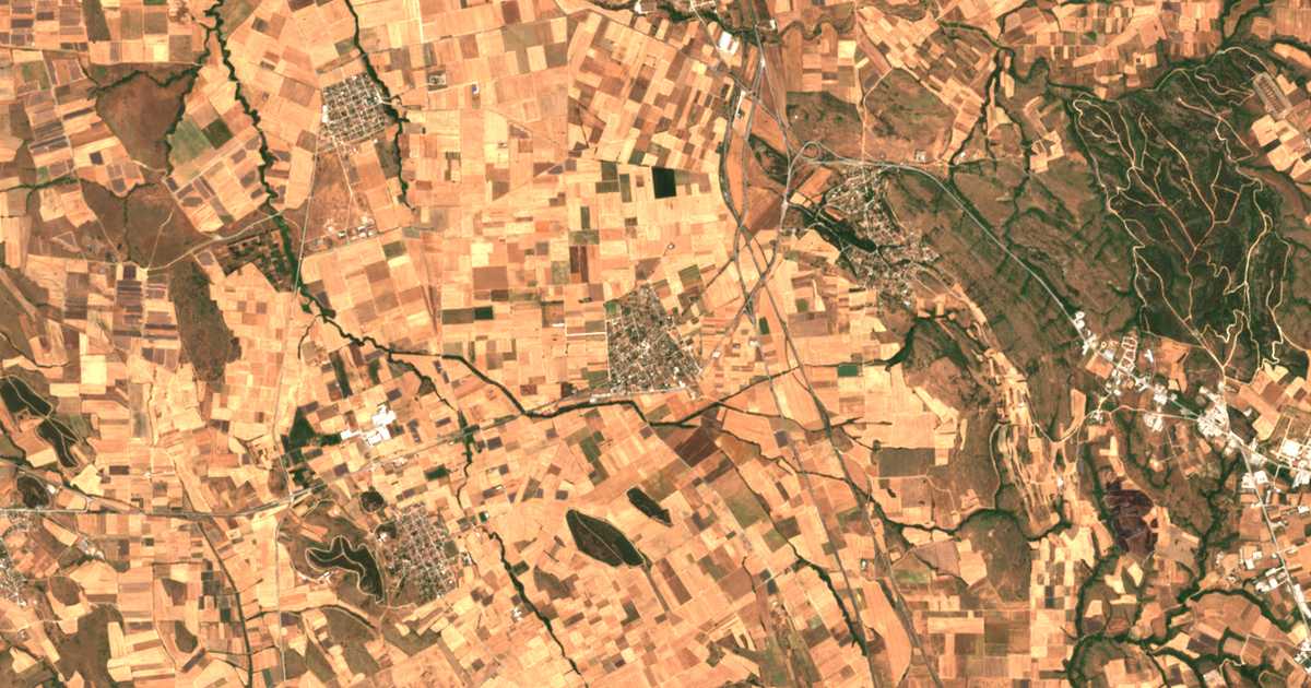 Hartă satelitară: Megáli Vrýsi