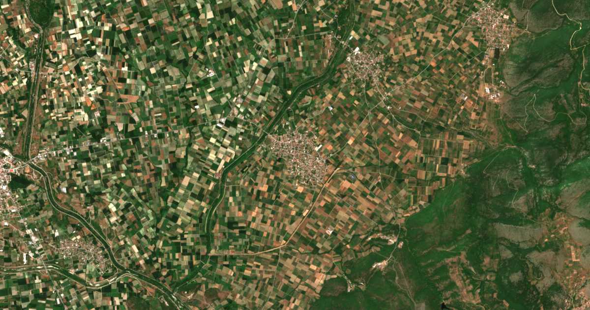 Hartă satelitară: Exaplátanos
