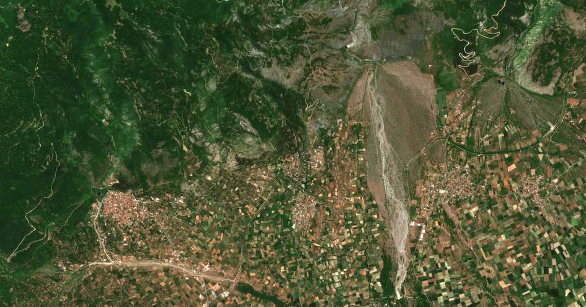 Hartă satelitară: Garéfeion