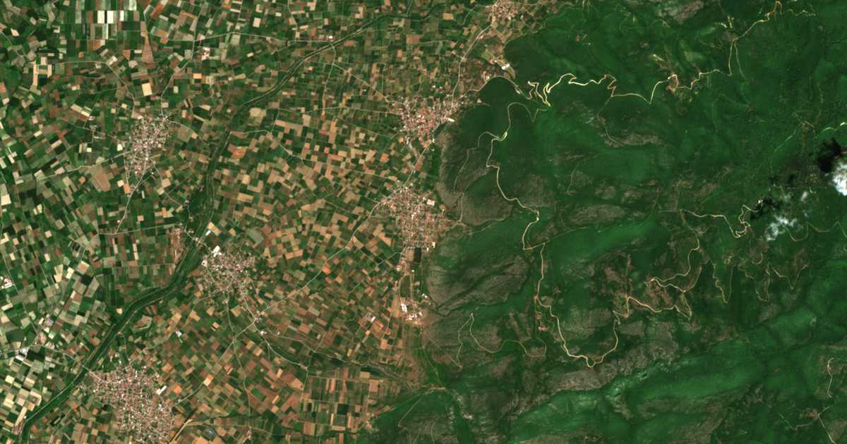 Hartă satelitară: Konstantía
