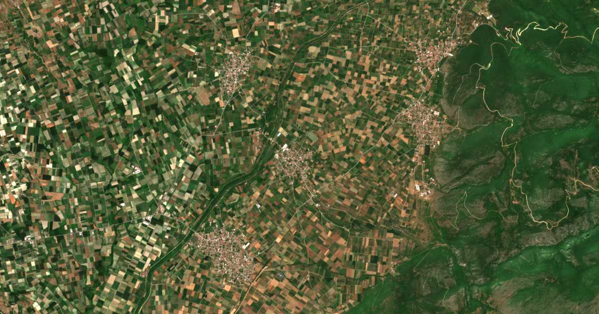 Hartă satelitară: Miléa