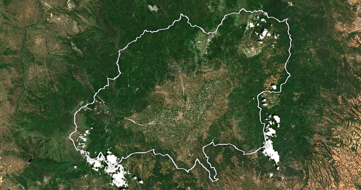 Imagine din satelit cu limita trasată: Dímos Almopías