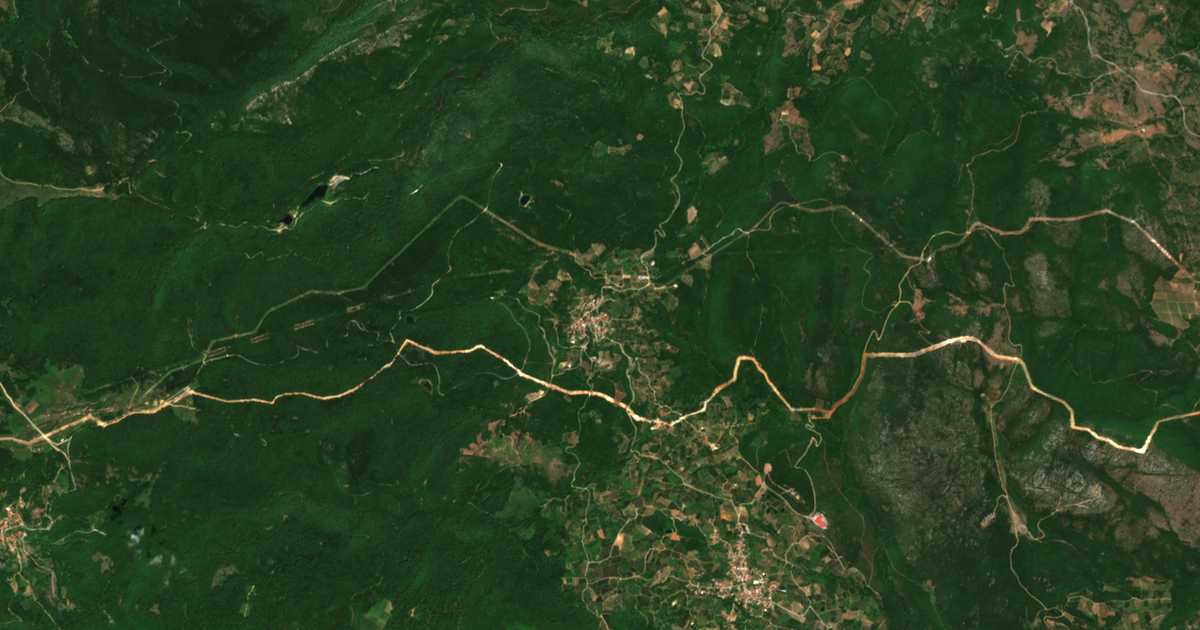 Hartă satelitară: Agía Foteiní