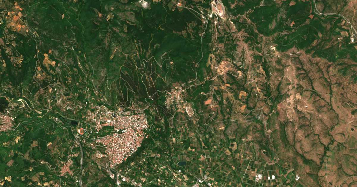 Hartă satelitară: Ekklisiochórion