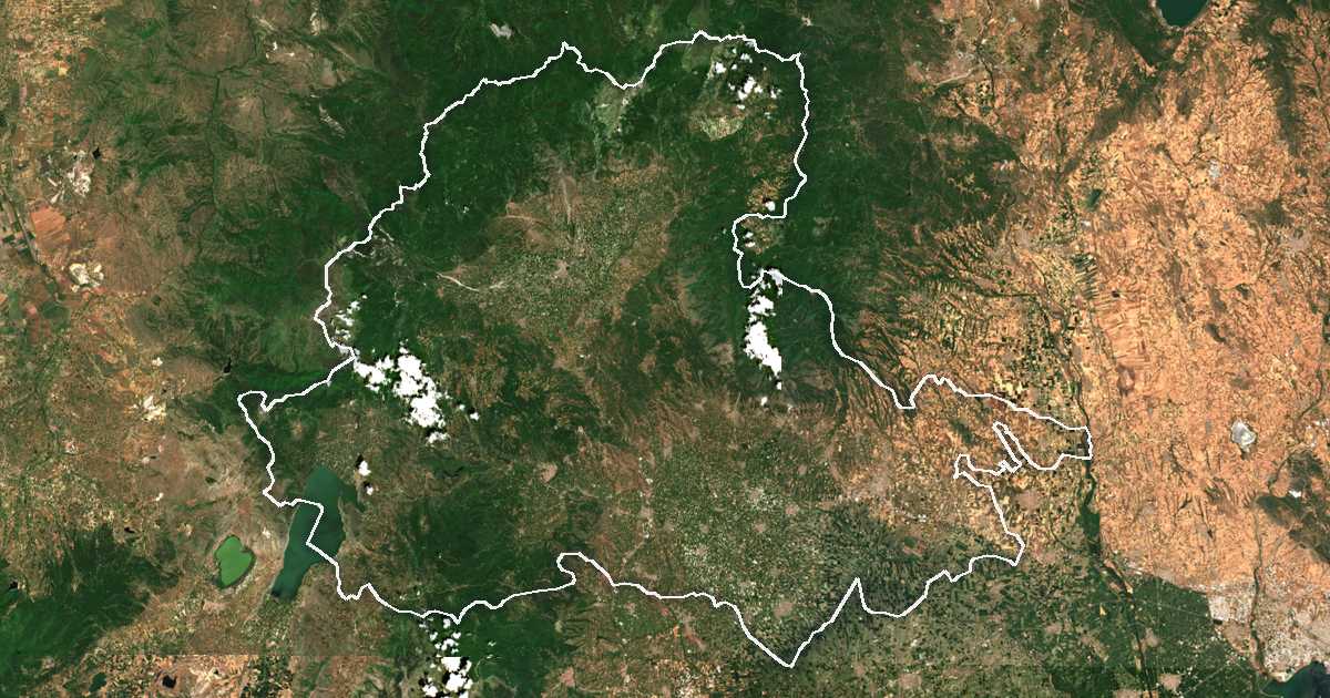 Imagine din satelit cu limita trasată: Pella