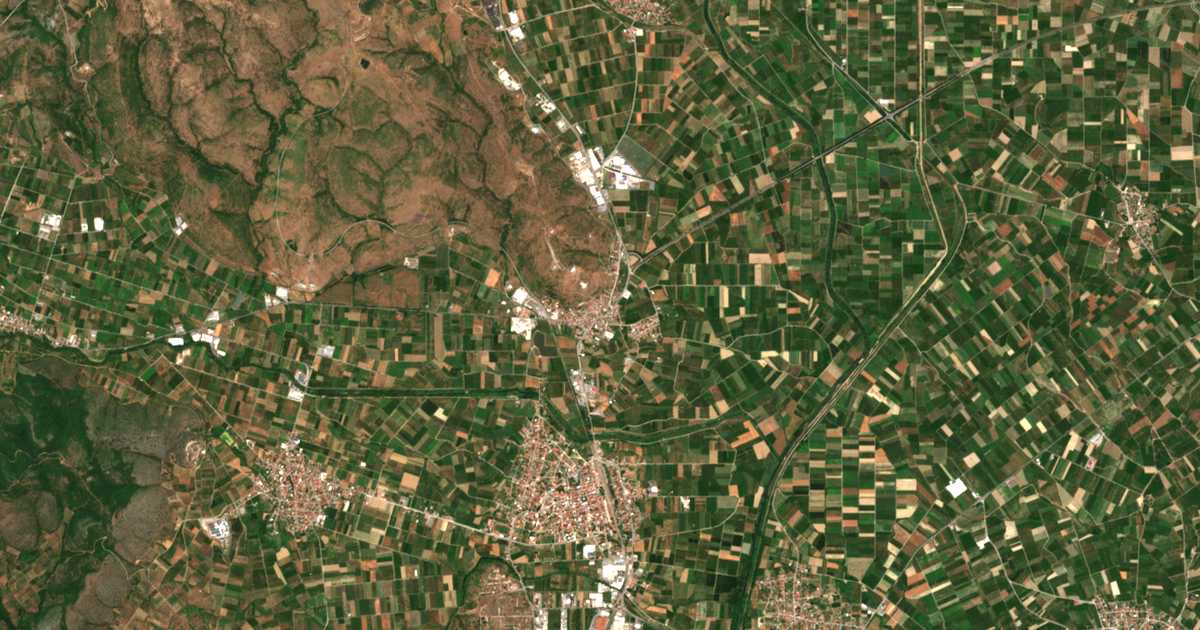 Hartă satelitară: Mavrovoúnion