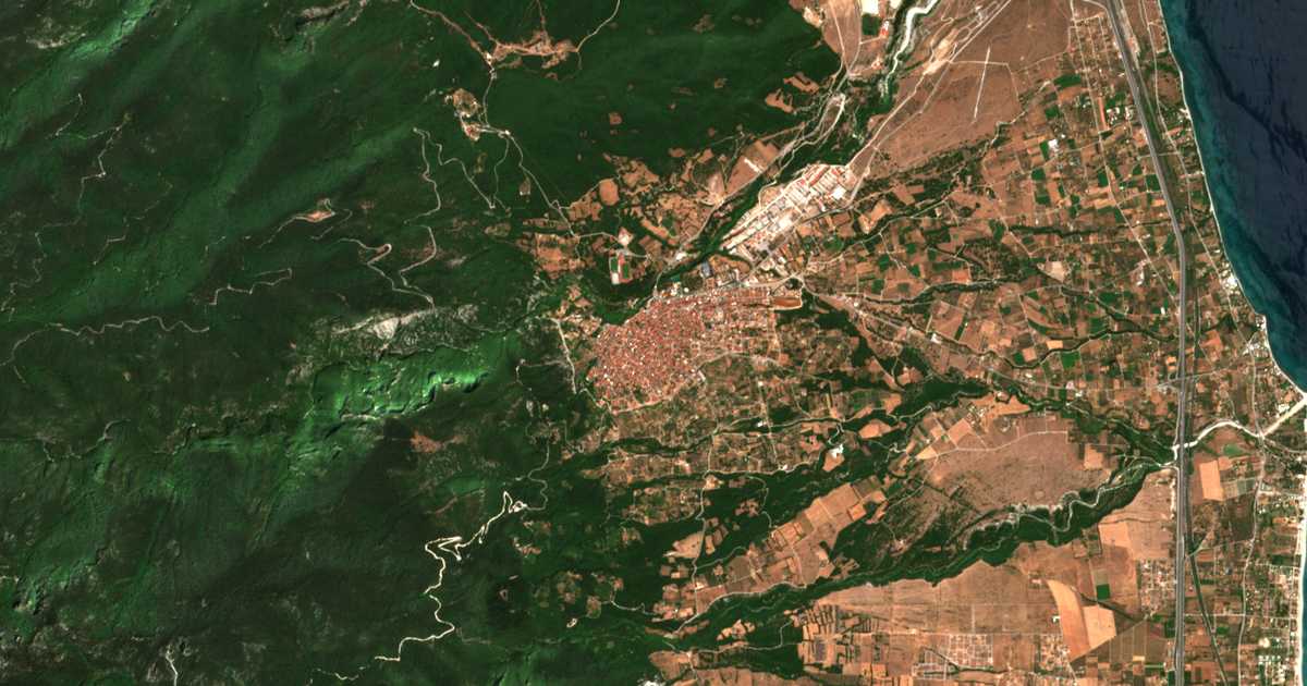 Hartă satelitară: Litochoro