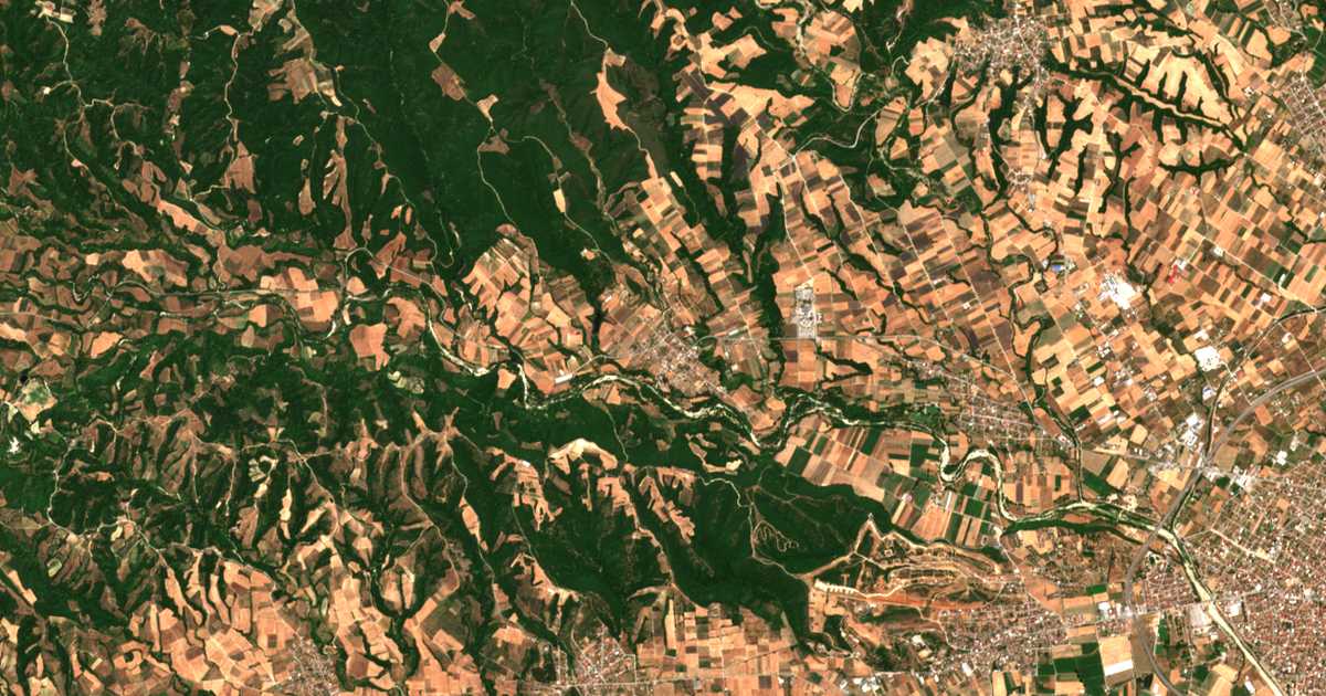 Hartă satelitară: Aronás