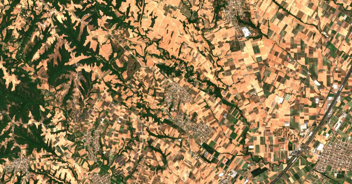 Hartă satelitară: Néa Trapezoús