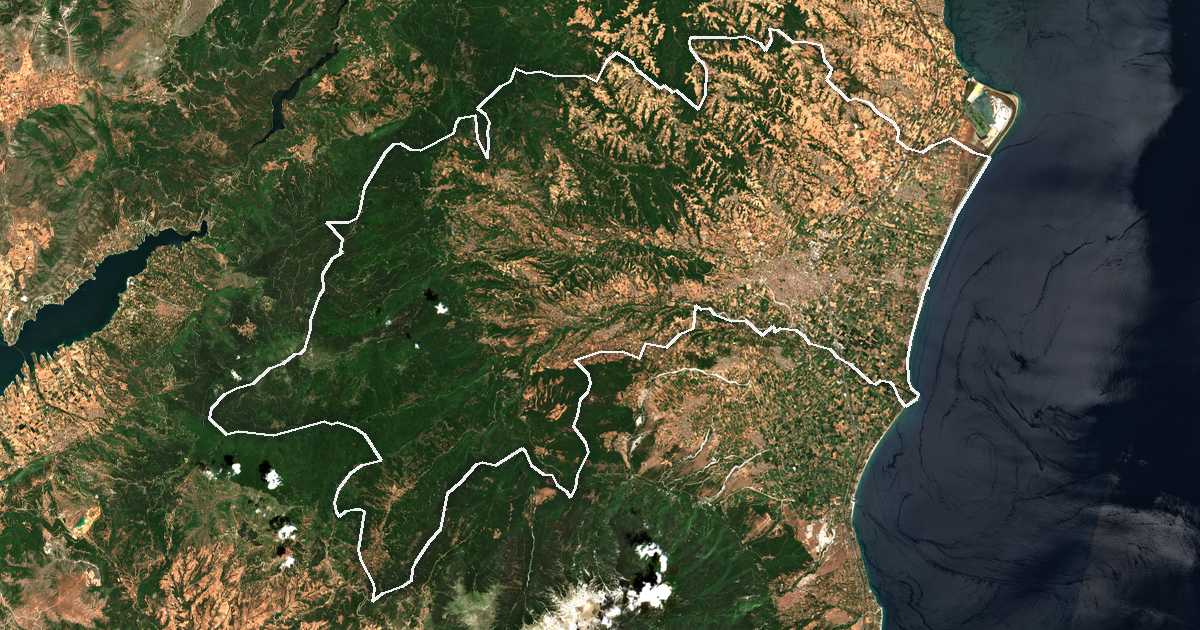 Imagine din satelit cu limita trasată: Dímos Katerínis