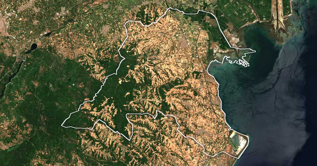 Imagine din satelit cu limita trasată: Dímos Pýdnas - Kolindroú