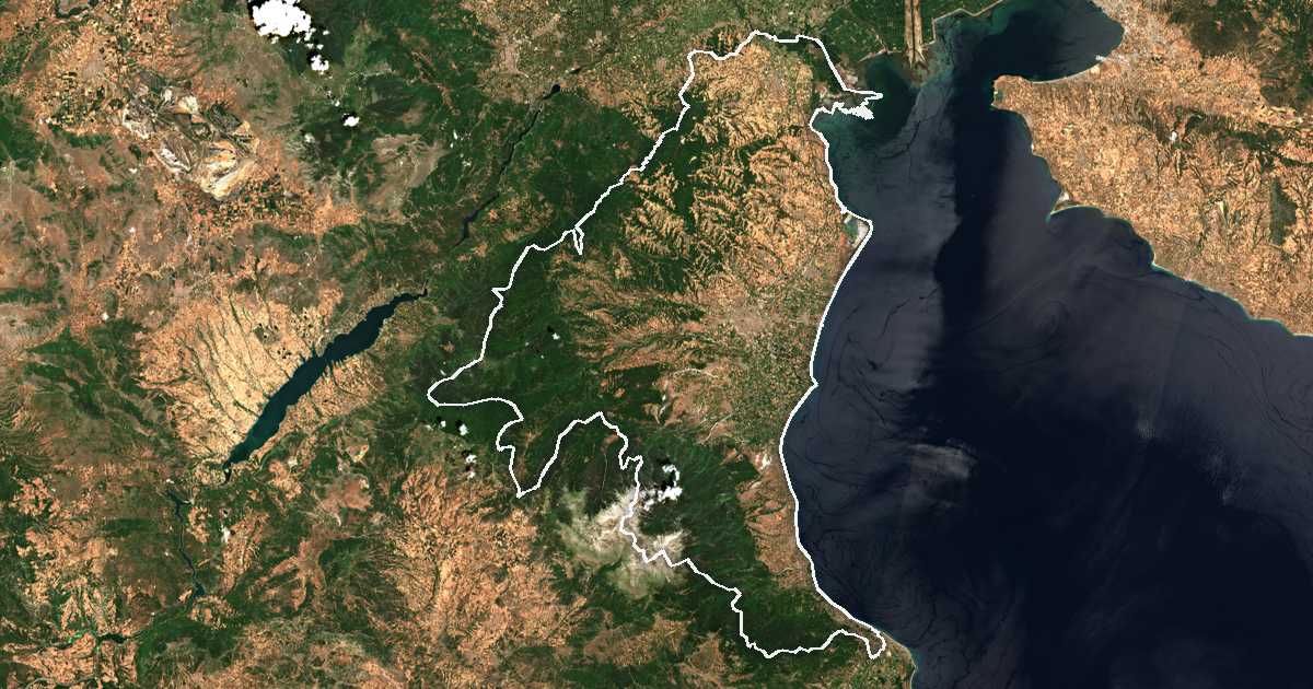 Imagine din satelit cu limita trasată: Pieria