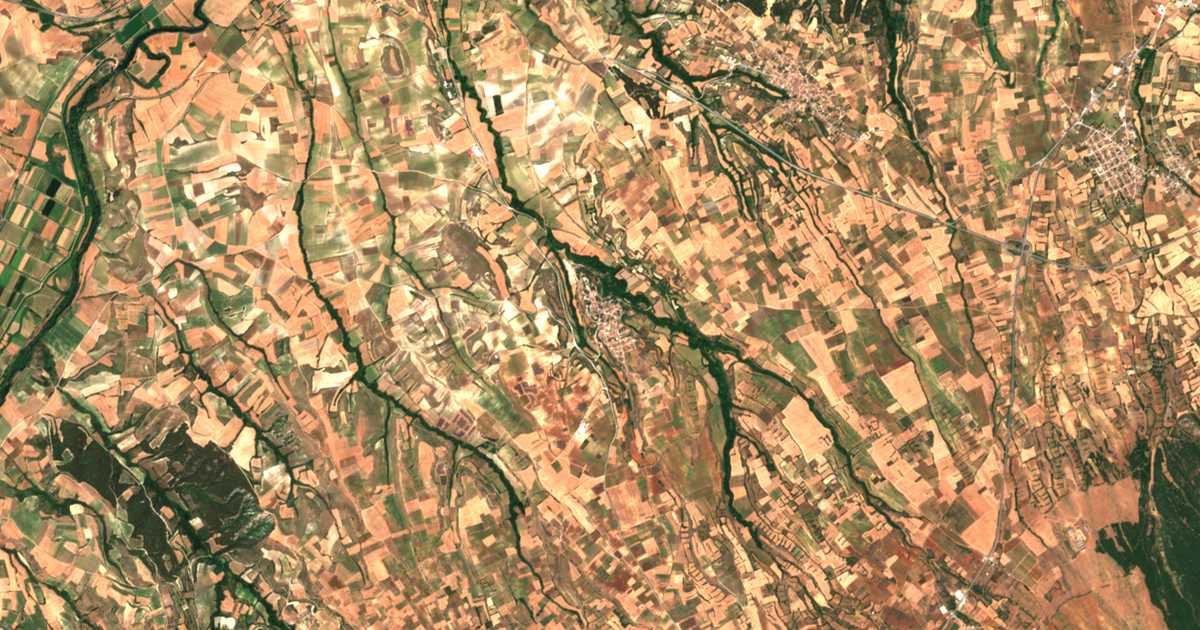 Hartă satelitară: Angísta