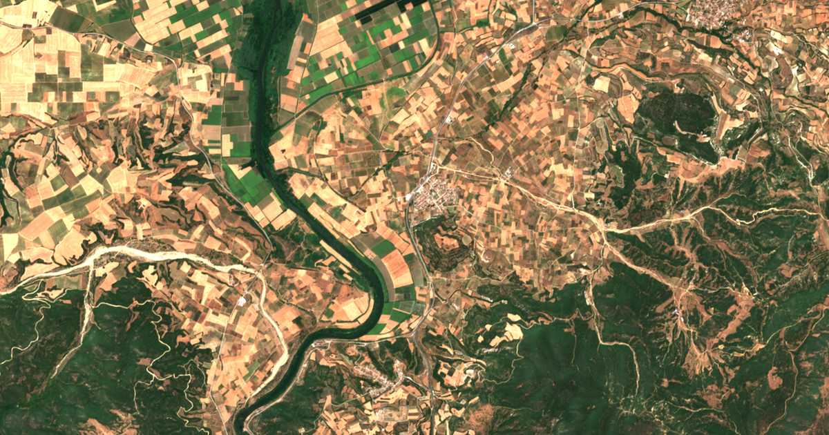 Hartă satelitară: Néa Mesolakkiá