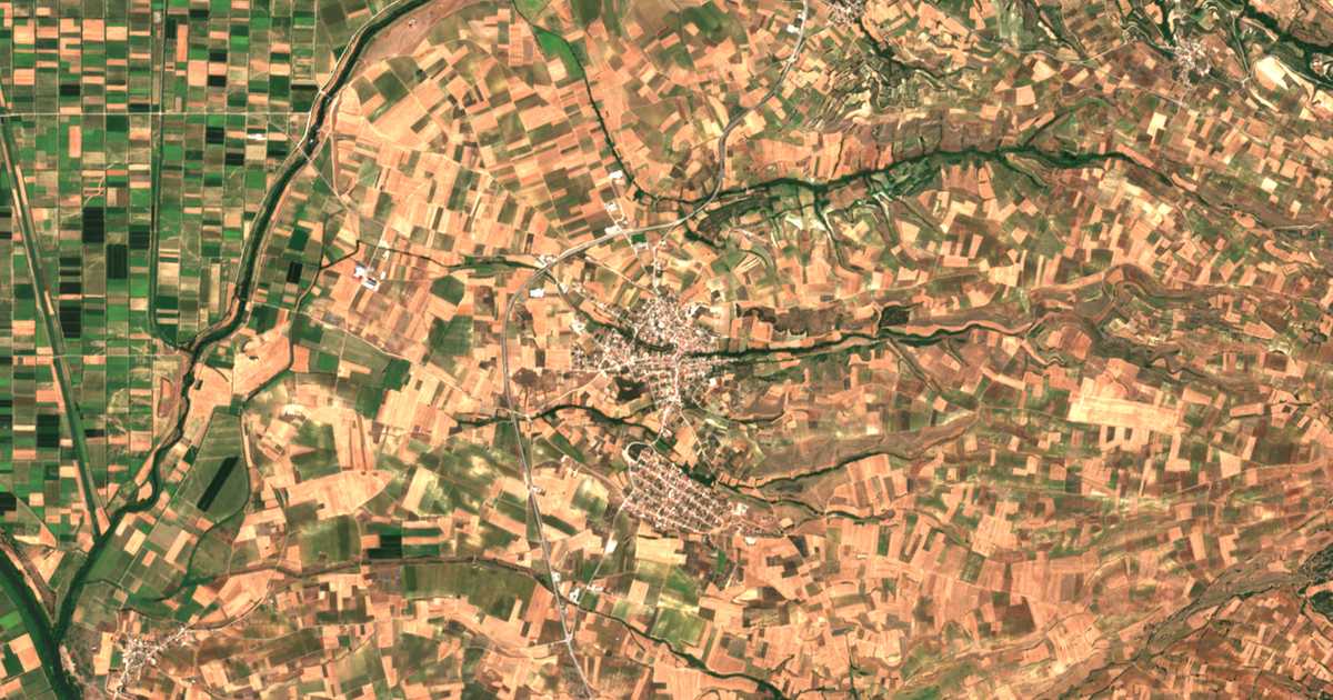 Hartă satelitară: Dravískos