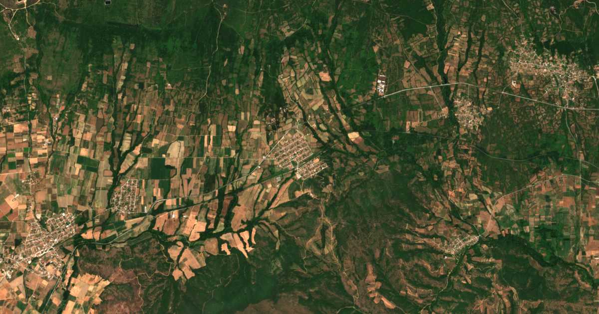 Hartă satelitară: Kastanoússa