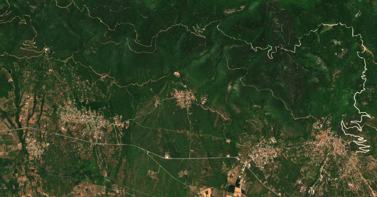 Hartă satelitară: Makrinítsa