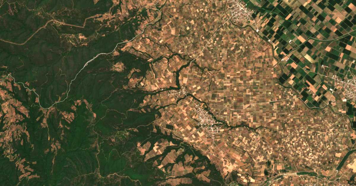 Hartă satelitară: Triantafylliá